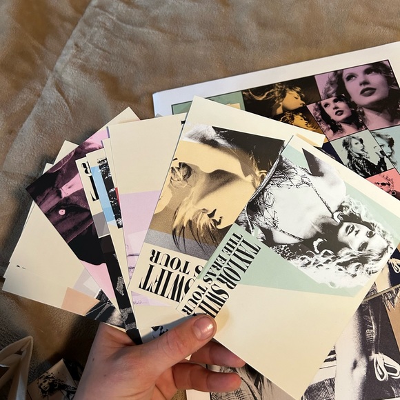 Taylor Swift The Eras Tour Official Vip Package Merch Box Tampa 2023 - Picture 4 of 6